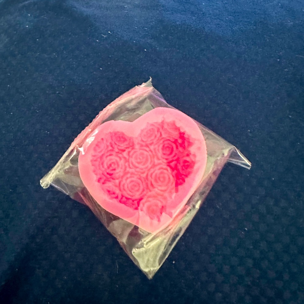 Silicone mold. Domed rose heart.